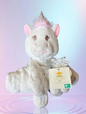 NWT Baby Shower Gift Set Baby Unicorn plus Receiving Blanket.